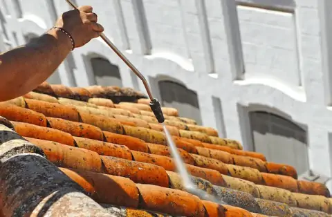 Nettoyage de toitures - La Romagne